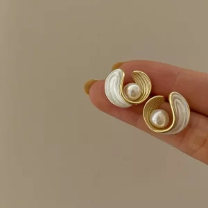 Elegant Geometric Pearl Alloy Plating Women's Ear Studs